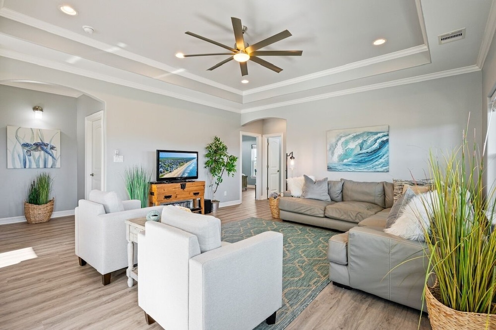Aqua Splash 3 Bedroom Home