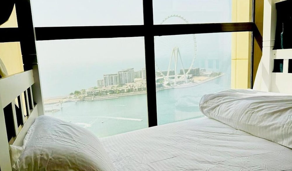 Oceanfront Marina Stay