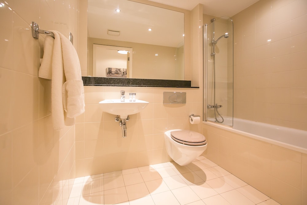 Grand Canal Square Apartments