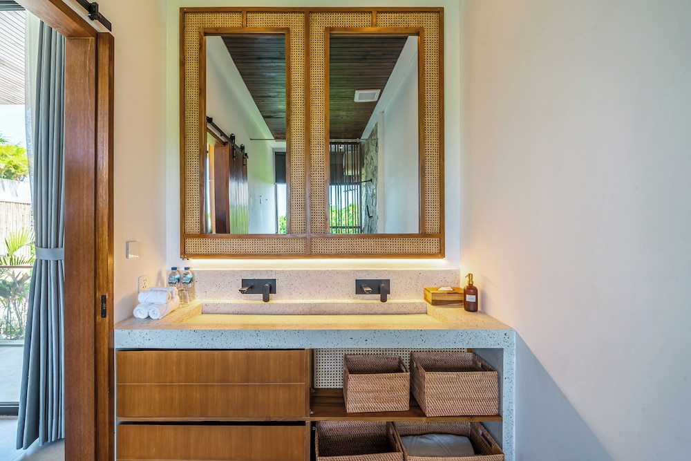 Villa Bedawang - 4BR Villa Seminyak
