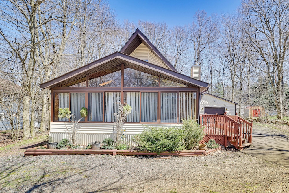 Cozy Tobyhanna Home w/ Lake Carobeth Access view 3