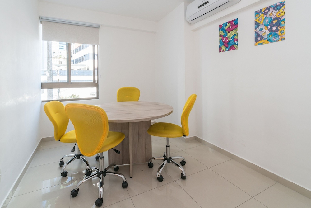 meeting & event spaces