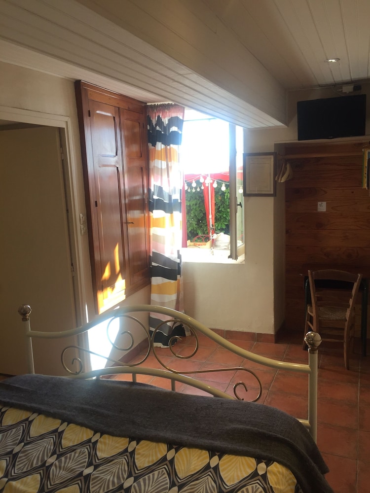 Photo 26