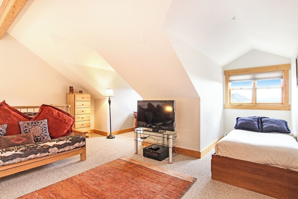 Estes Park Vacation Lodging