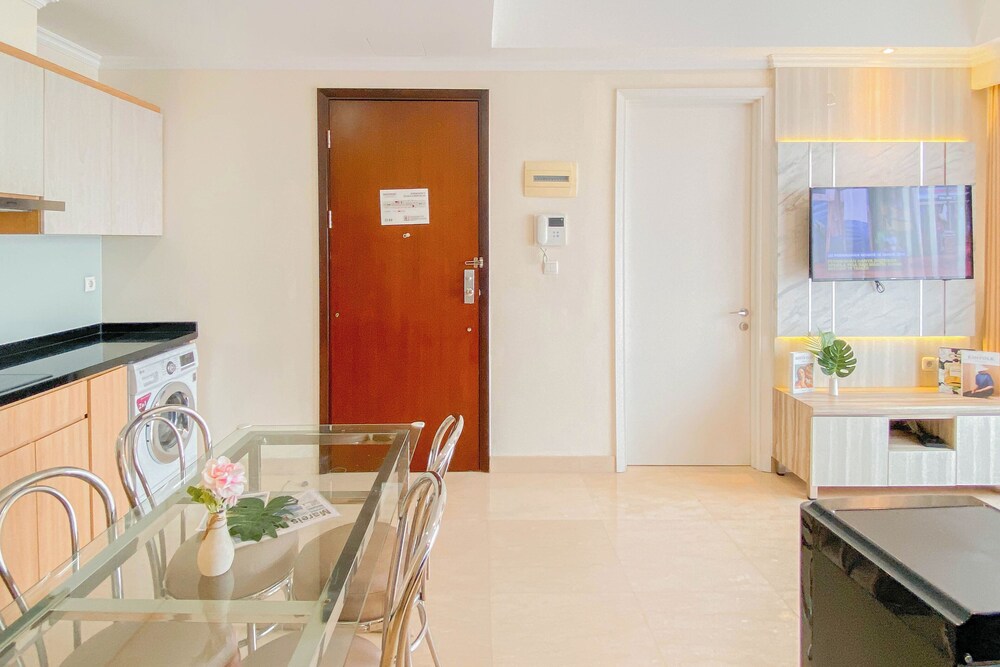 Stunning and Comfy 2BR Apartment at Menteng Park