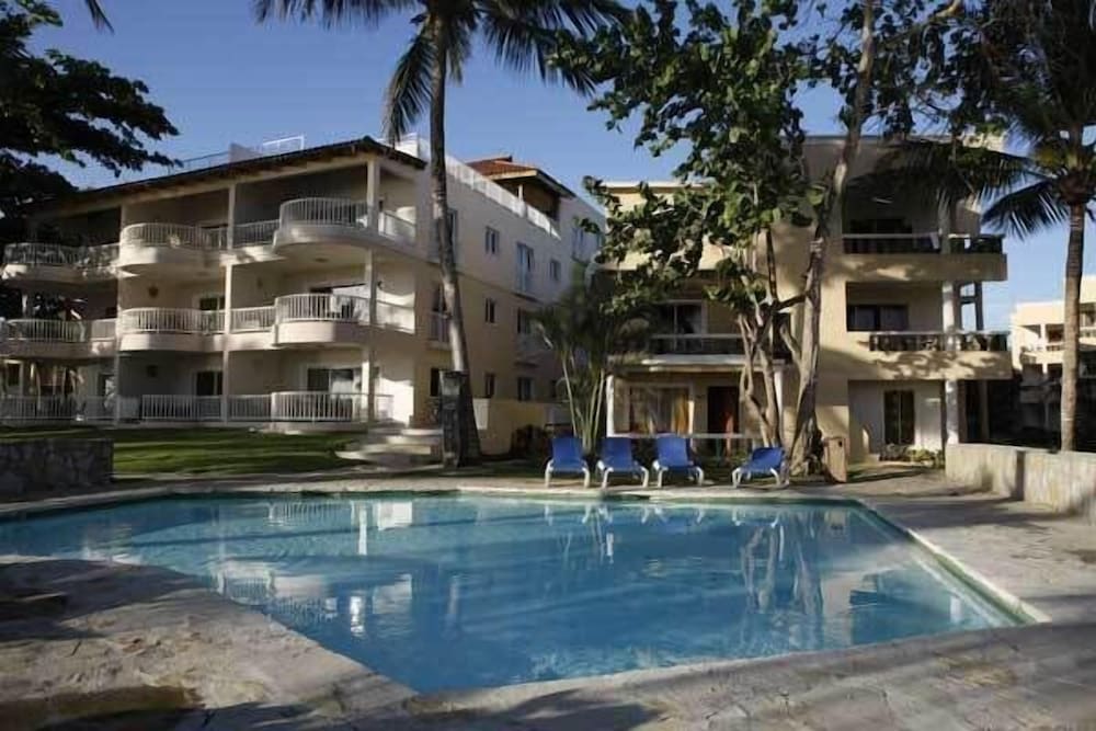 Hotel Kite Beach Hotel and Condos - Image 1