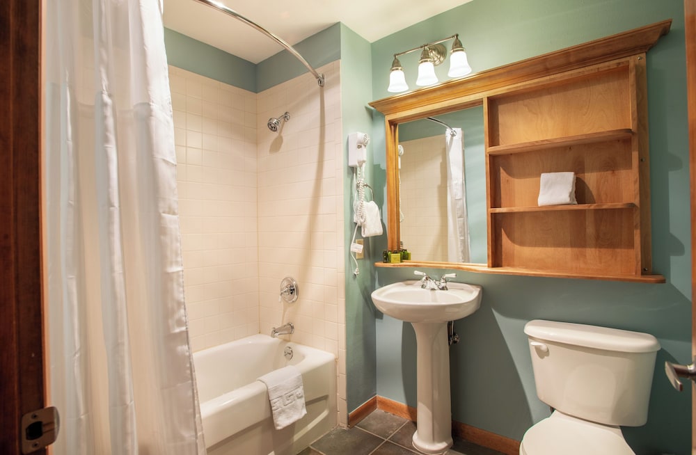 Winter Park Resort Lodging - Zephyr Mountain Condos