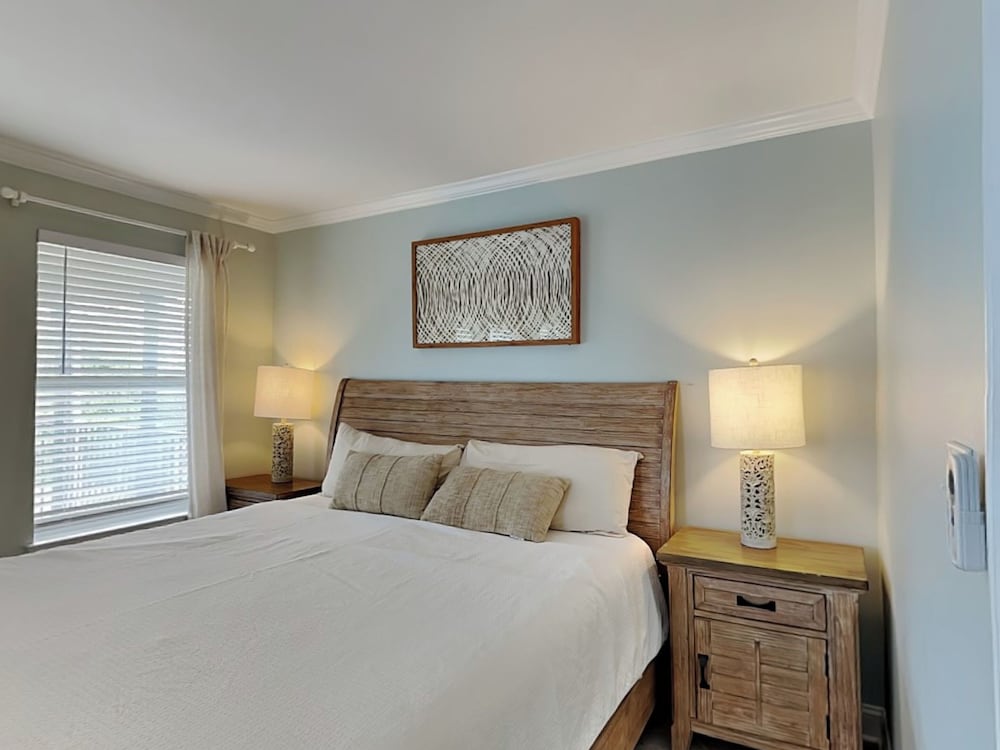 Serenity Cottage by Southern Vacation Rentals