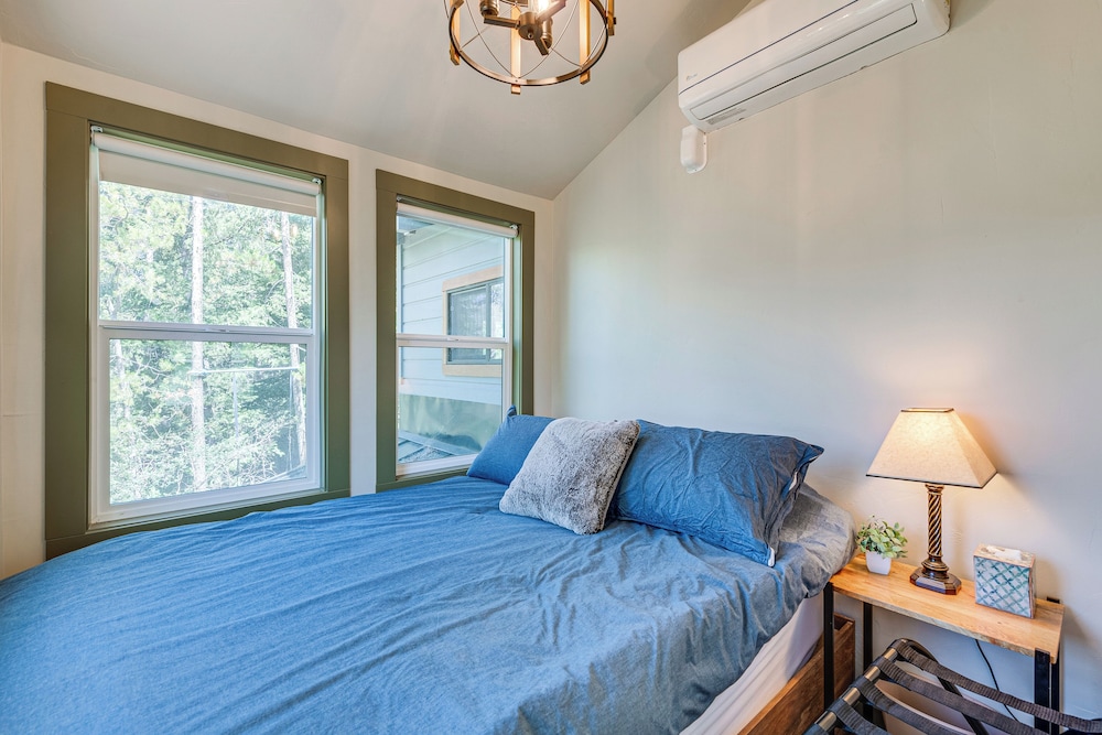 Lake Access, Mtn Views: 'cooks Cabin' in Kamas!