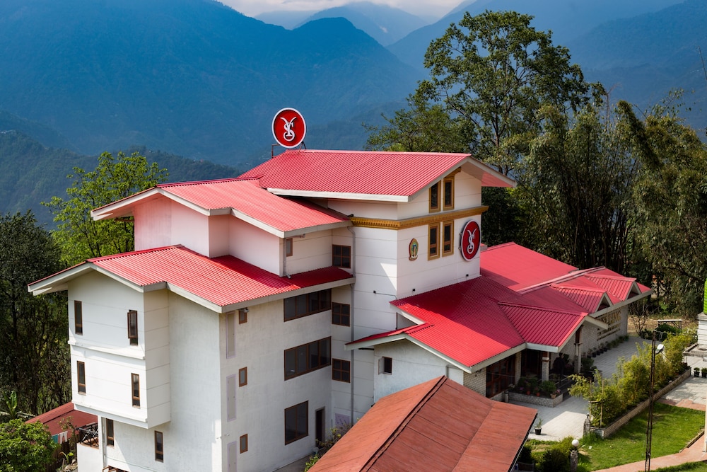 Yashshree Pelling Chekhim Retreat