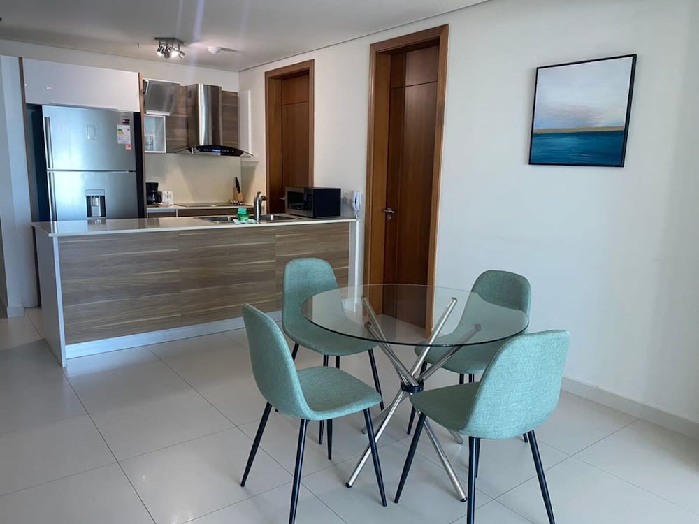 Light Home I Minimalist 1 Bed in Costa del Este