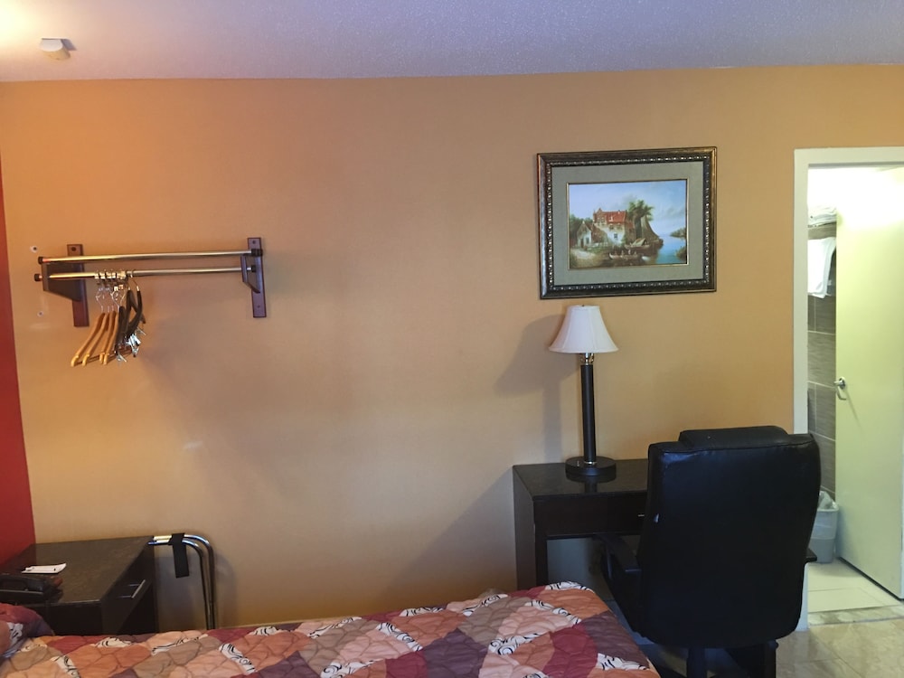 Photo 18