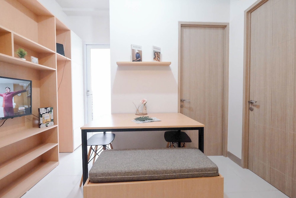 2Br (No Kitchen) Near Tokyo Hub At Tokyo Riverside Pik 2 Apartment