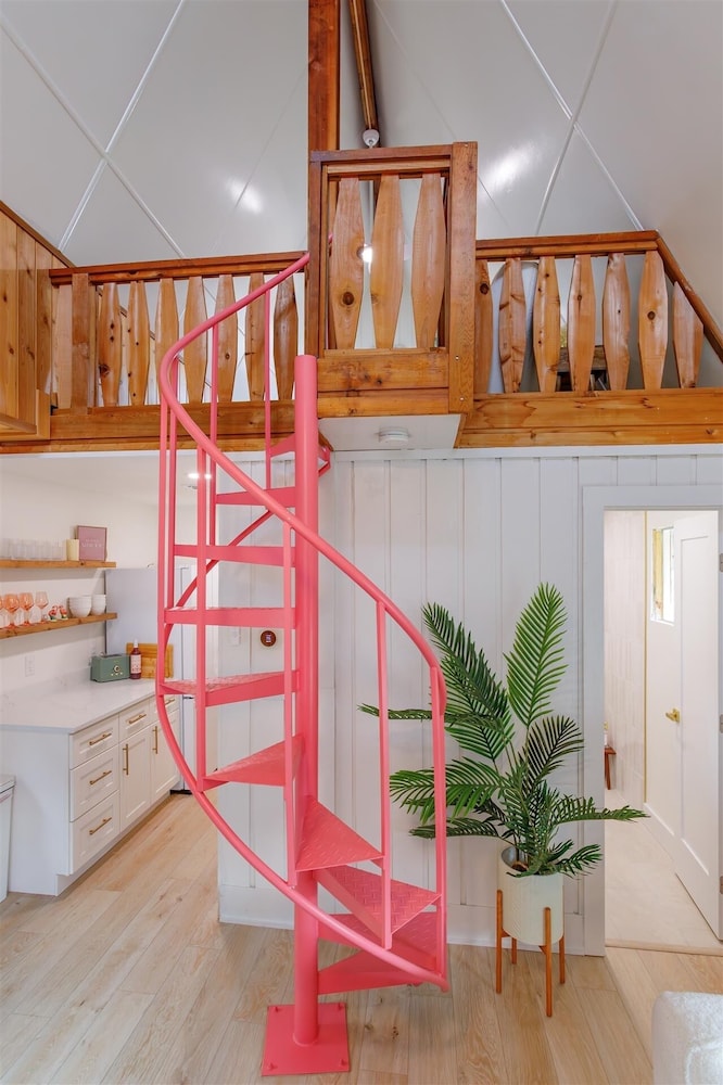 Hope House- Vacation Village 1 Bedroom with Loft 2 Home