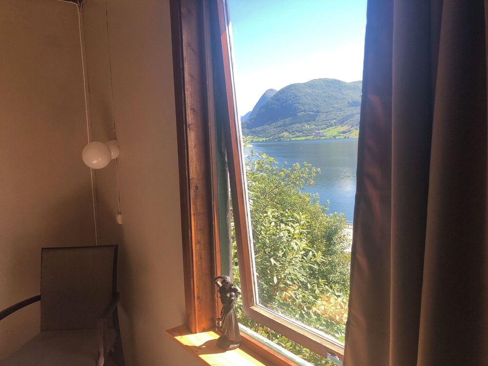 Jølster Lake View