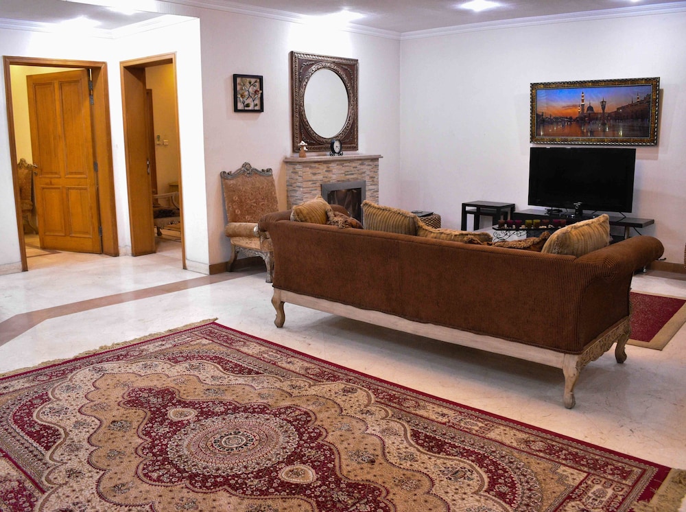 Lahore Home Stay