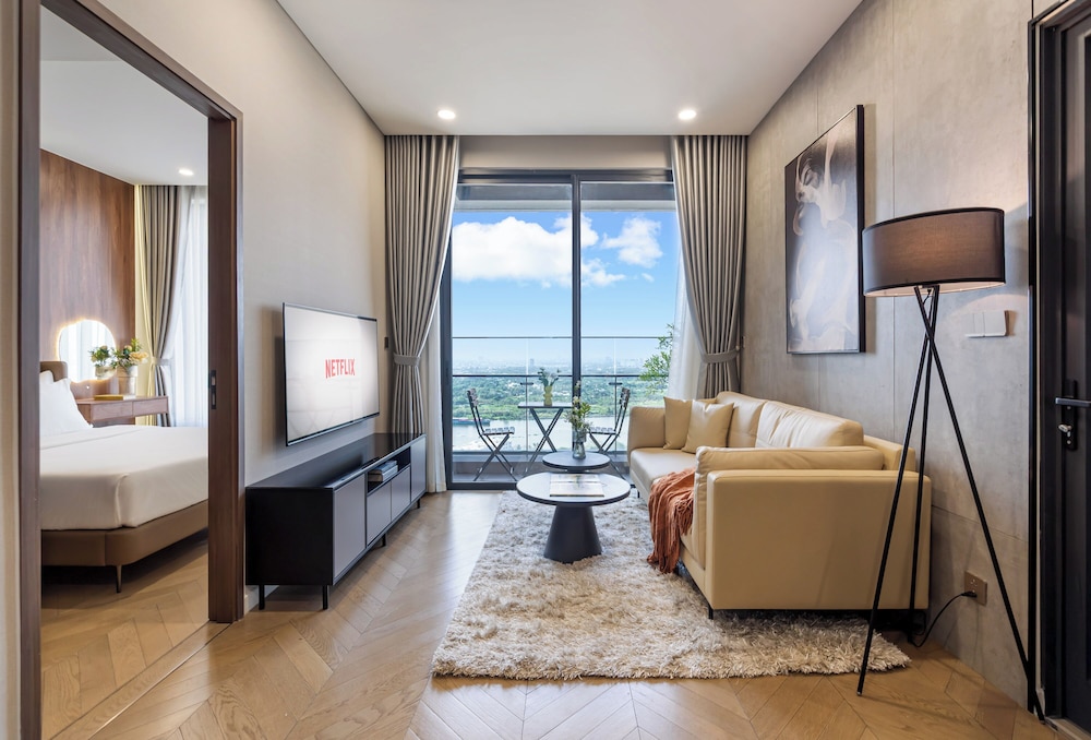 Lumiere Riverside by TrueStay