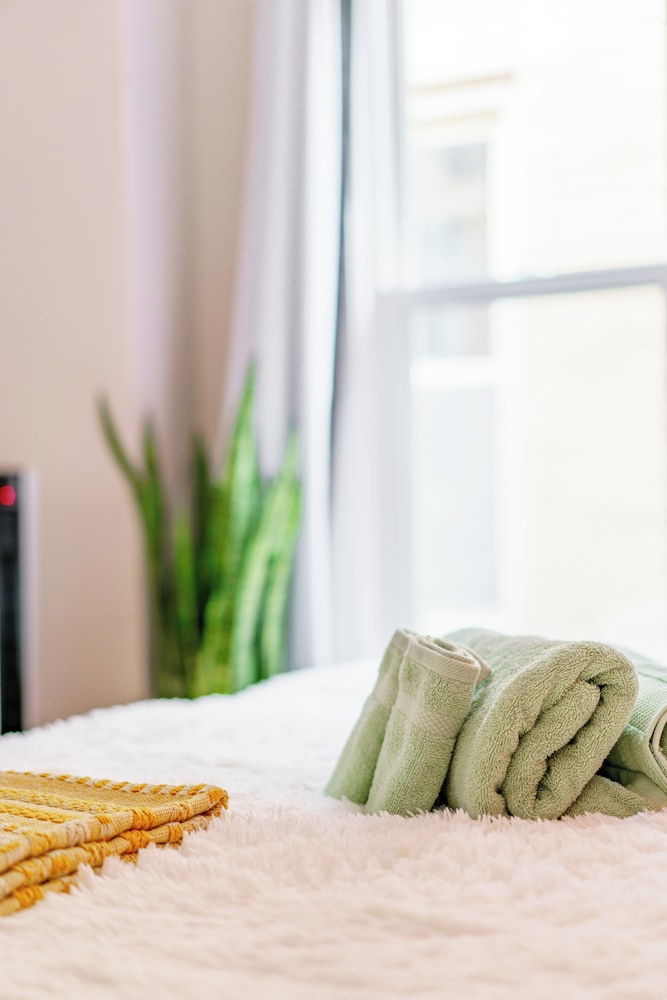 Jungle House Boutique Suites – Short North & Convention Center