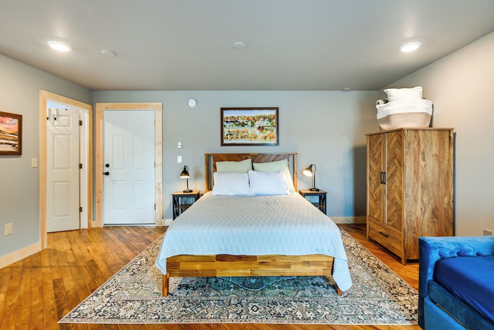 Cozy Meredith Studio Near Lakes & Downtown