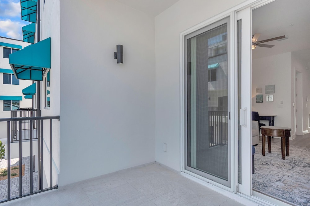 Azul Townhomes B3