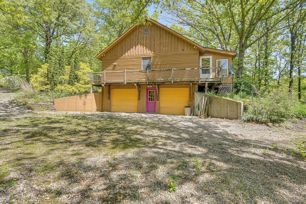 Historic Clark Cabin w/ Deck Fishing Pond Access - Property Image 25