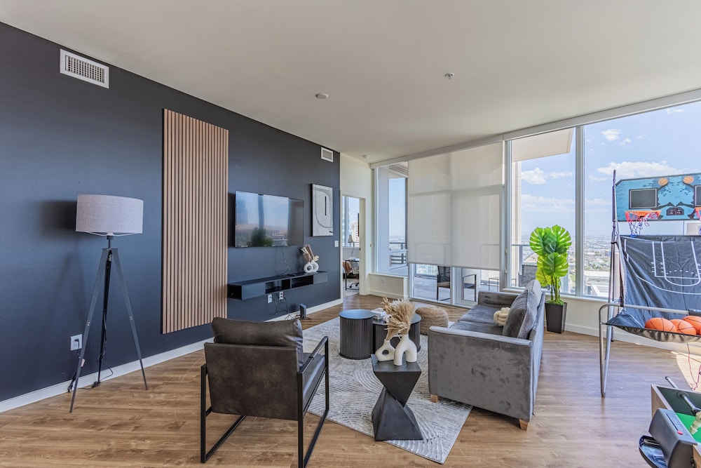 ROVE LIVING/KL - 44 Monroe