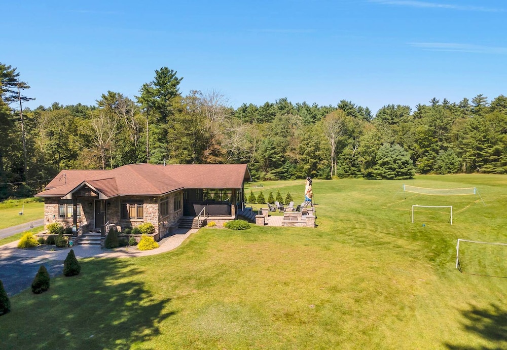 2 Lake Cabins Pool+hottub Game Room 23acs
