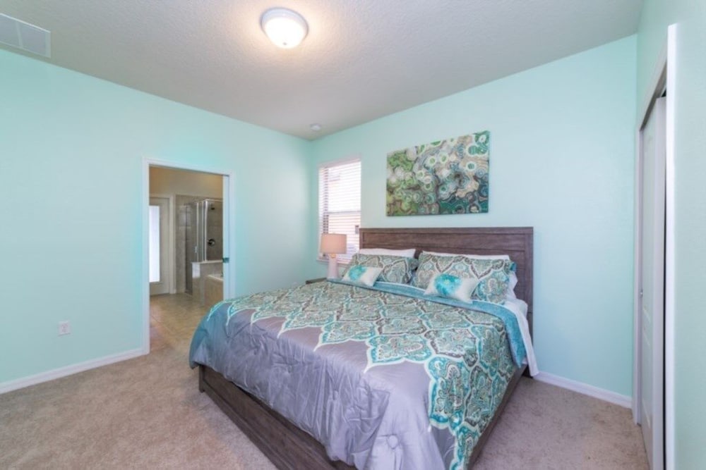 The Ultimate 6 Bedroom Windsor Villa by Redawning - Image 2