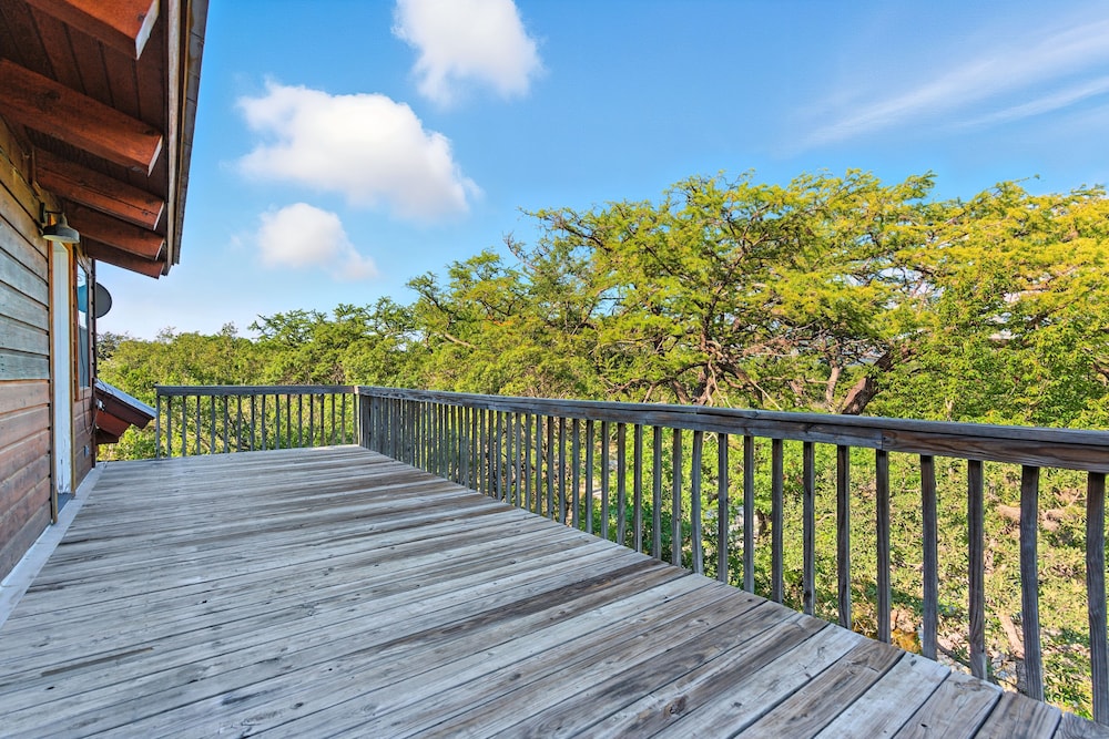 Frio Rivers Edge In The Heart Of Hill Country 3 Bedroom Cabin