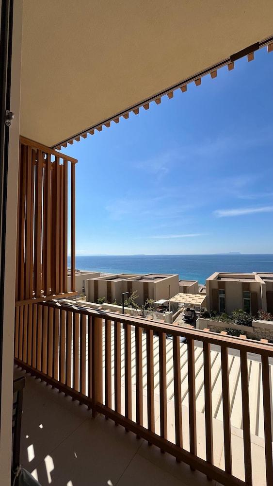 Whisky Green Coast Hotel & Apartments