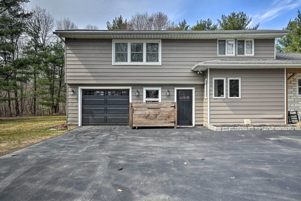Stylish Pine Plains Home Near Parks Hiking! - Property Image 3