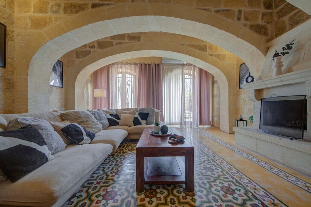Klementa the Private Villa With Pool in G arb Gozo