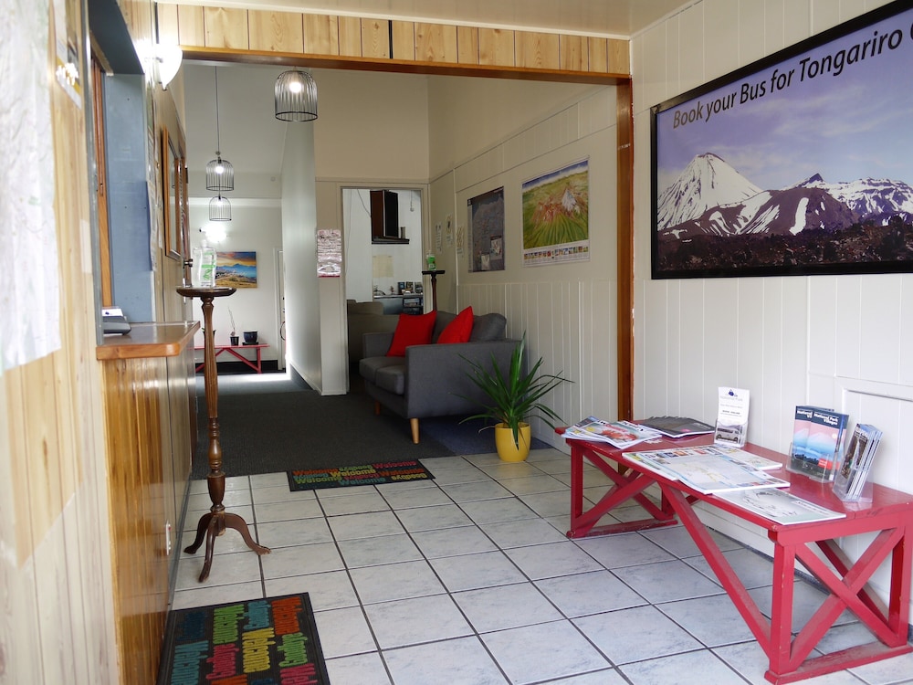 Manowhenua Lodge - Hostel view 2
