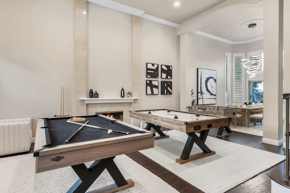 Luxury Pool Home w Theater Games & Mountain View
