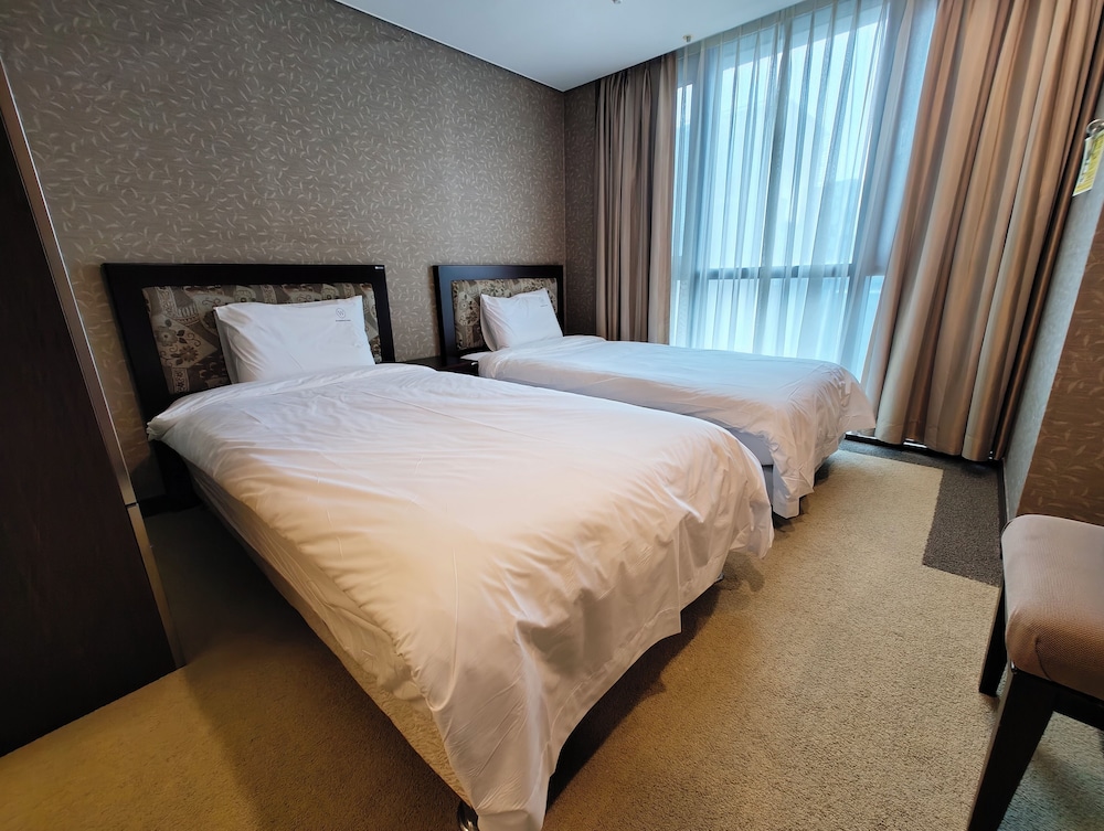 W Residence Hotel Centum City 26
