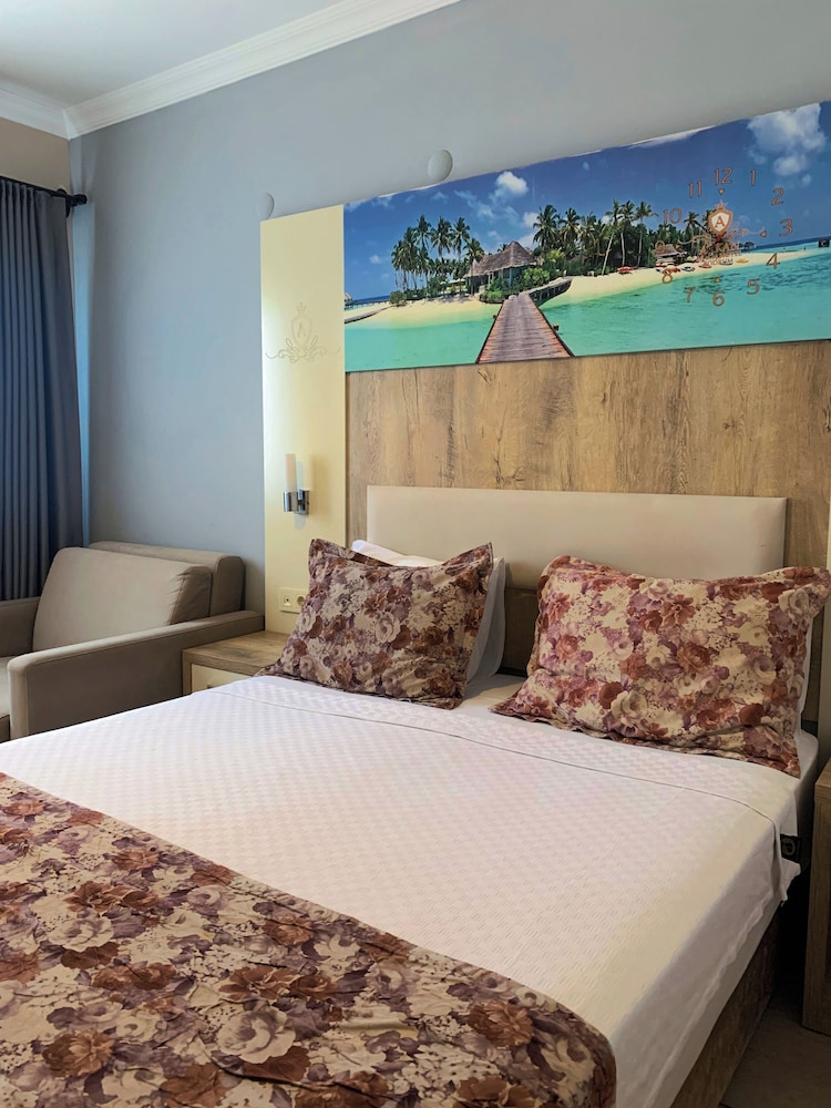Akkan Beach Hotel - Image 17