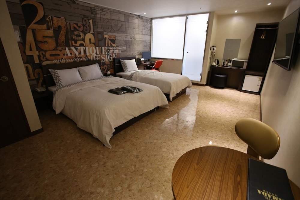 Ilsan Amada view 4