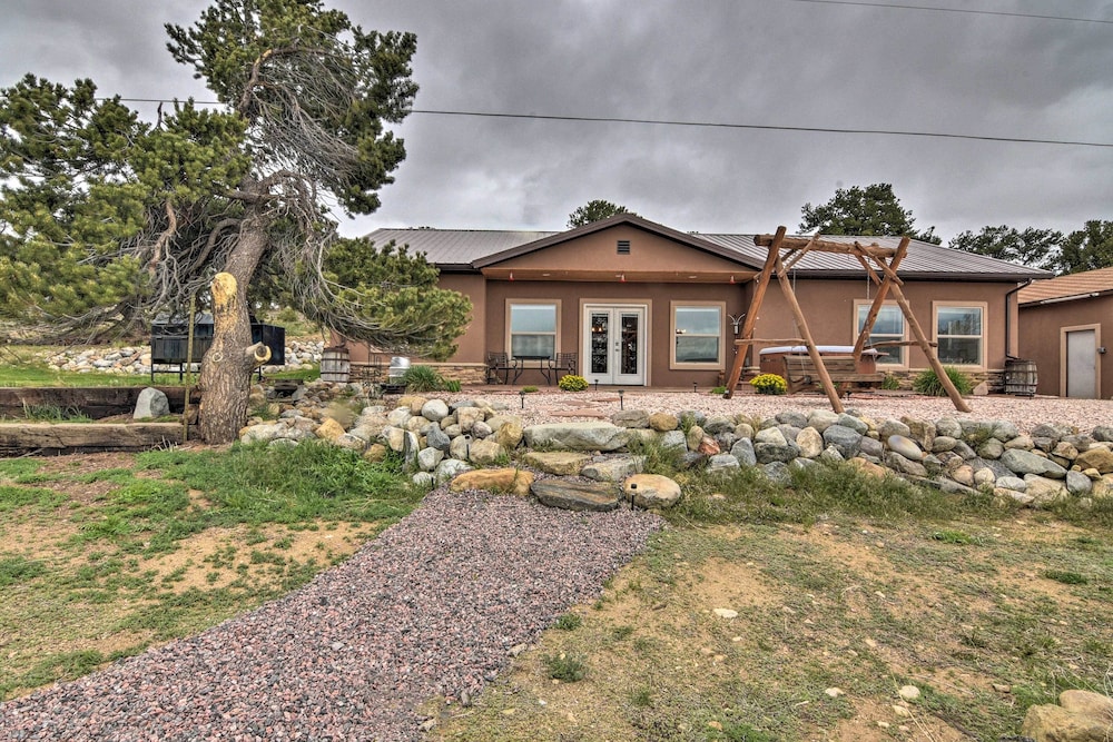 Stunning Home w/ Fire Pit, 11 Mi to Mt Yale! view 3