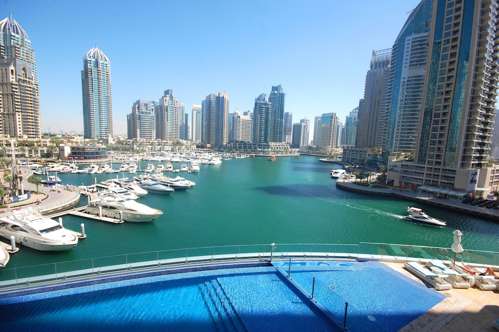 Kennedy Towers - Cayan Tower