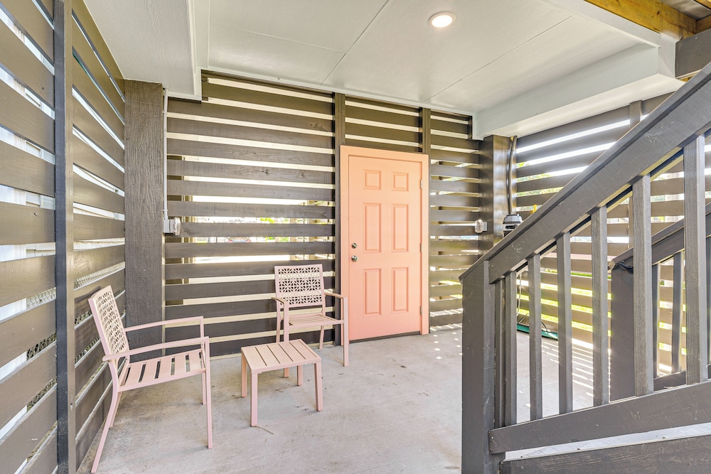 1 Mi to Galveston Beach, Seawall: New Tiny Home!