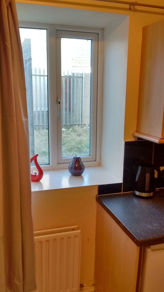 Derwent Apartment 1 view 2