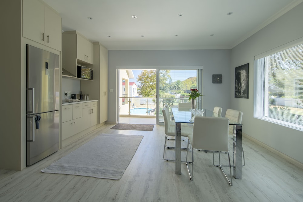 Constantia Cottages