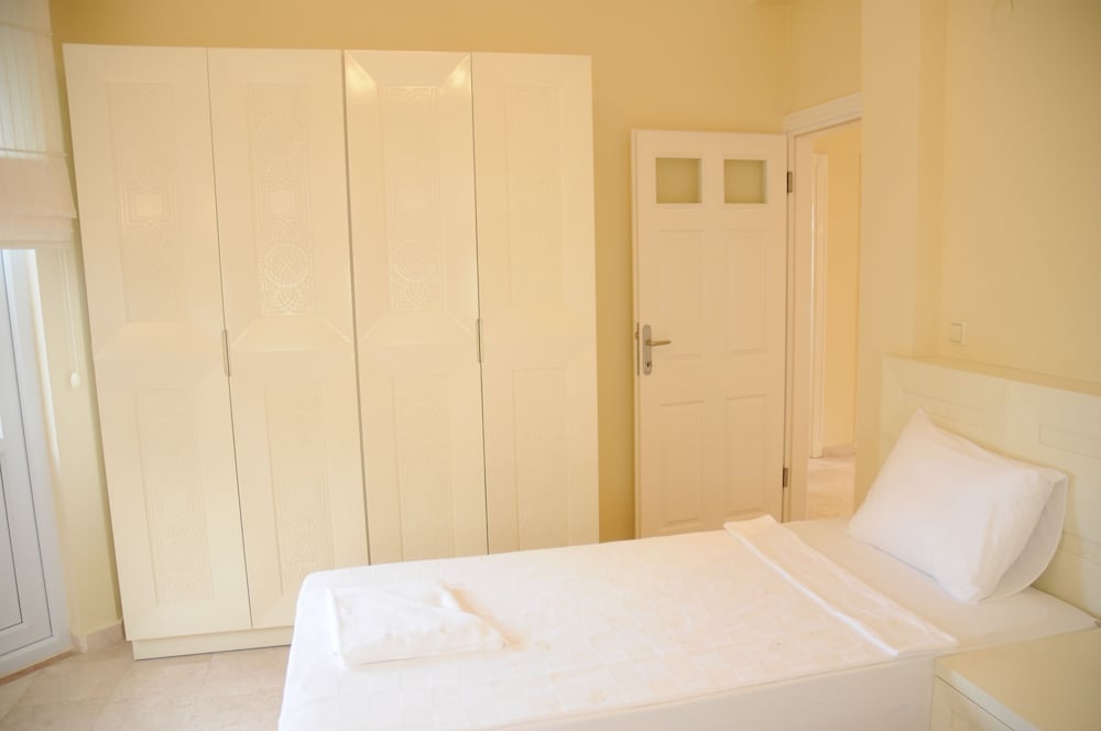 Gold City 3 bedroom Villa 1 view 2