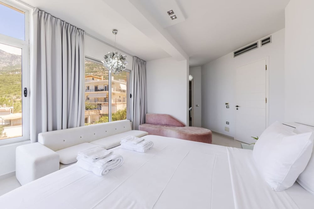 Villa Belle Azure in Gjilek