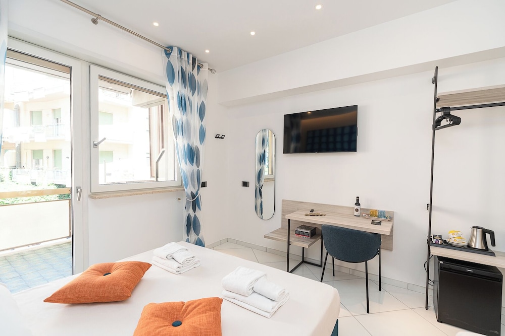 Maiori Suites