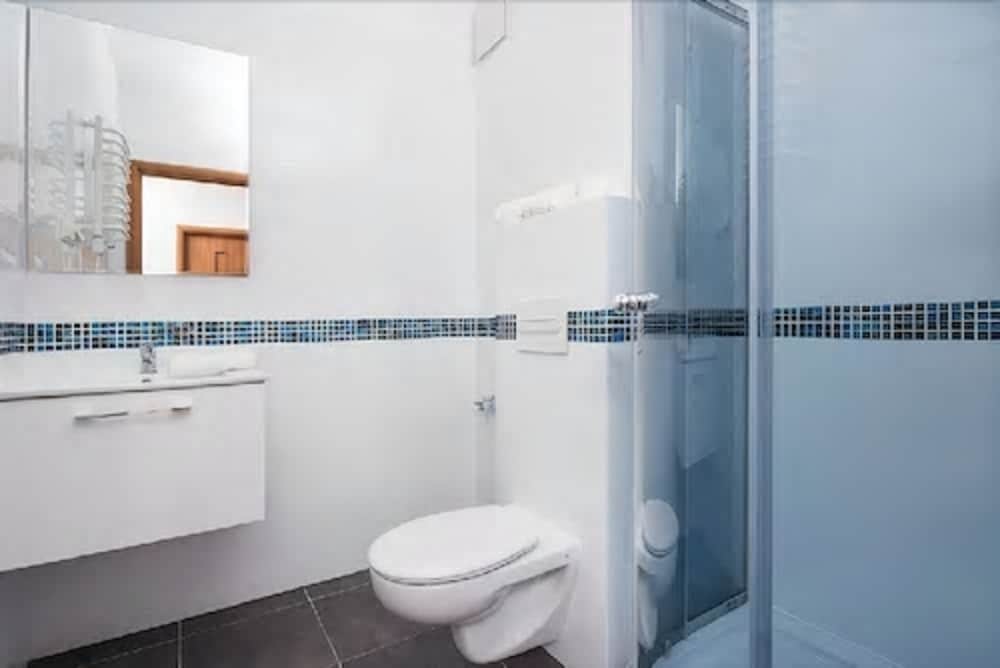 Apartinfo Aura Apartments