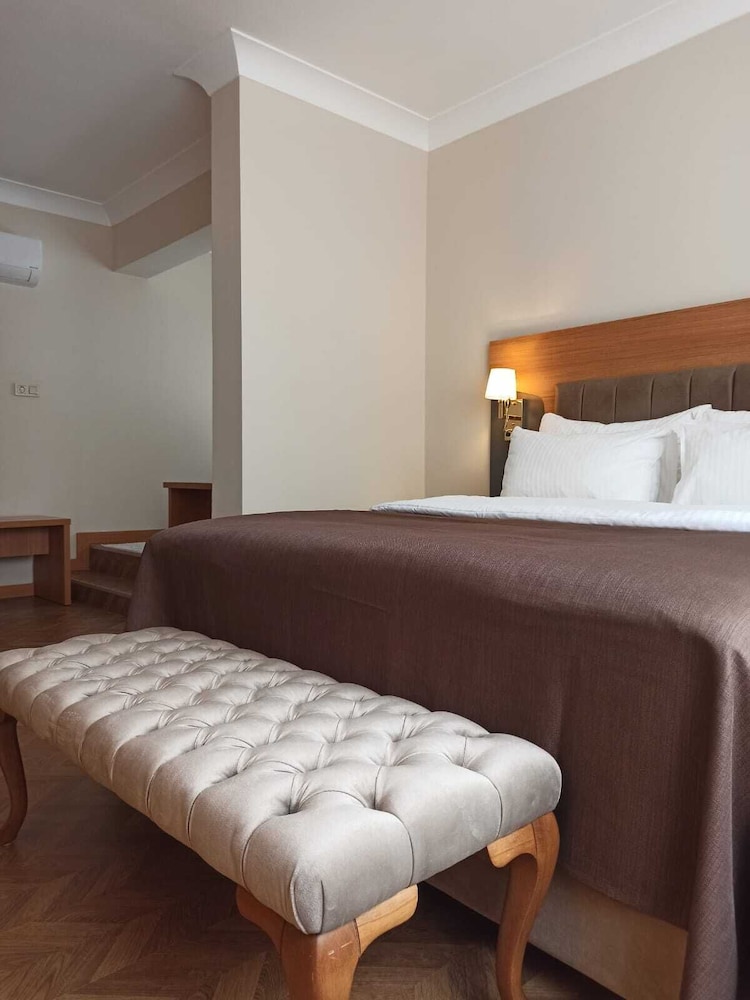 Ak Life Otel & Suit - Image 14