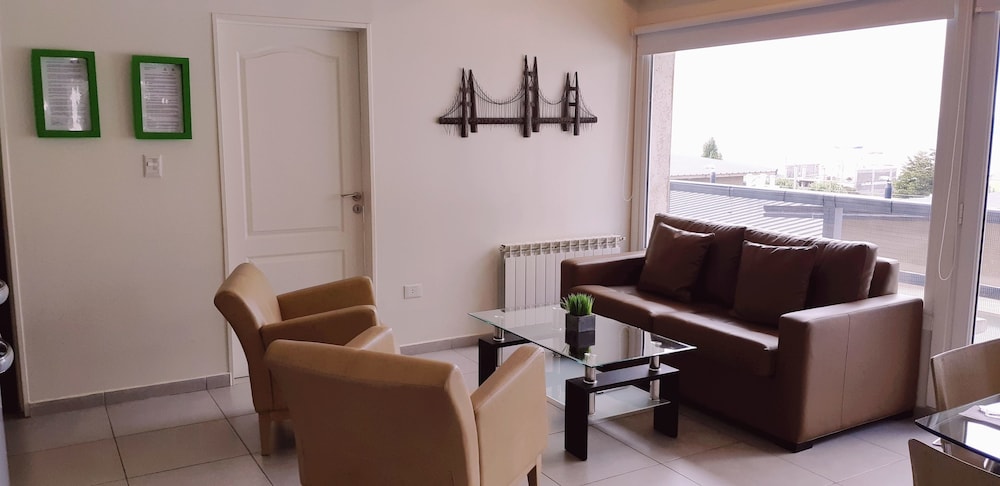 Ushuaia Flat IV