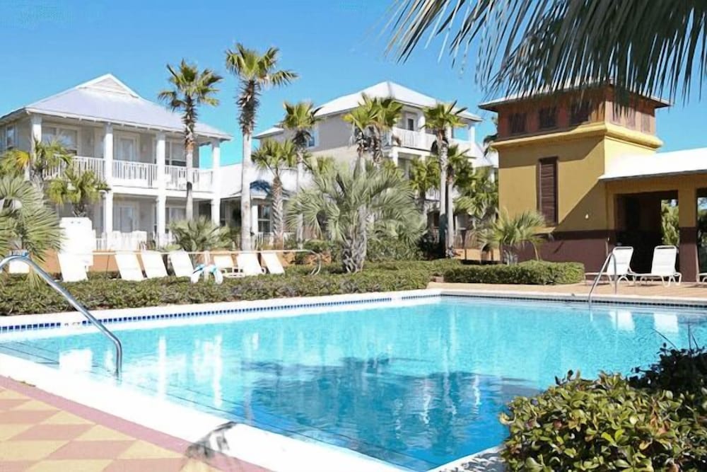No Shady Beaches by Avantstay Seacrest Beach + Pool + Bikes