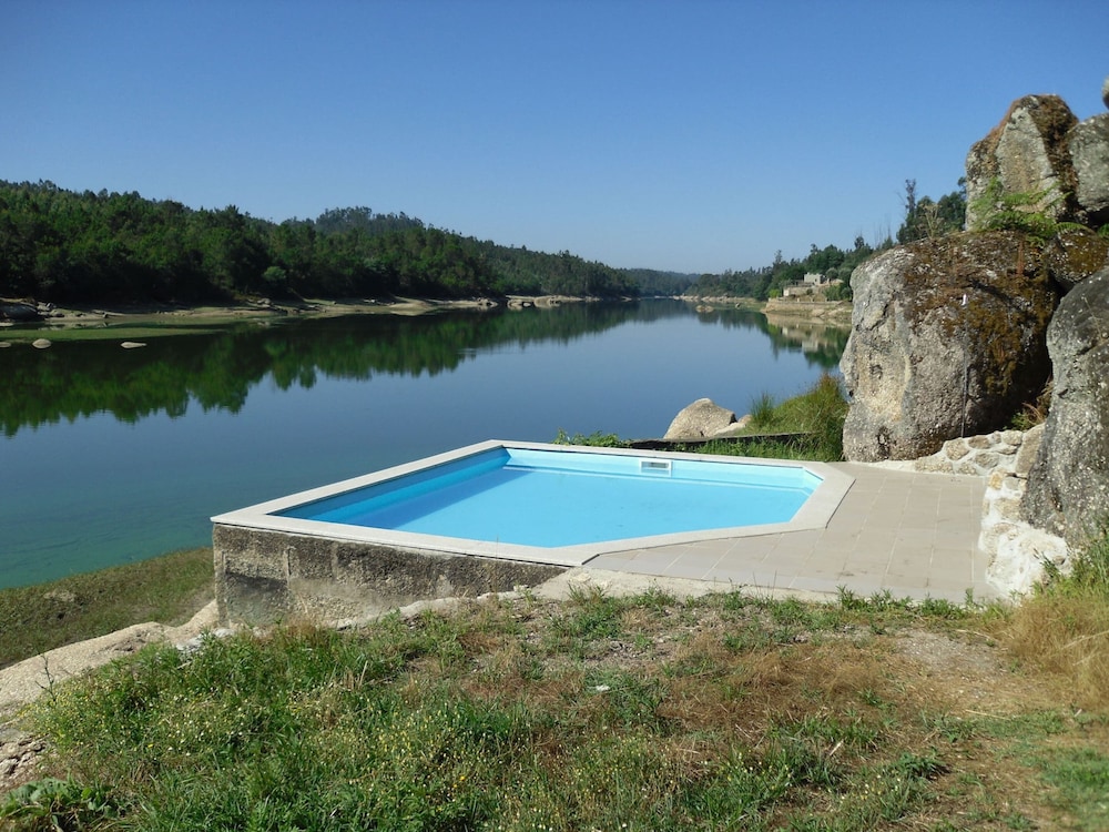 Mansion in Dao Valley by River Beach view 4
